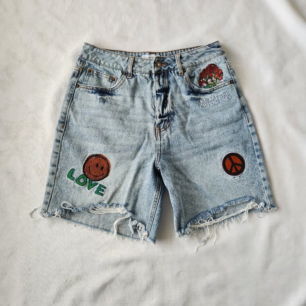 Forever 21 Embroidered Denim  Shorts Women Blue (M  165/72A)